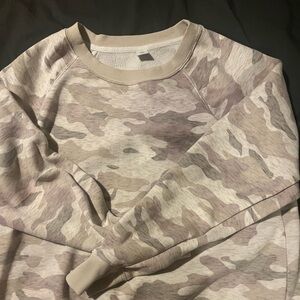 Camo sweatshirt